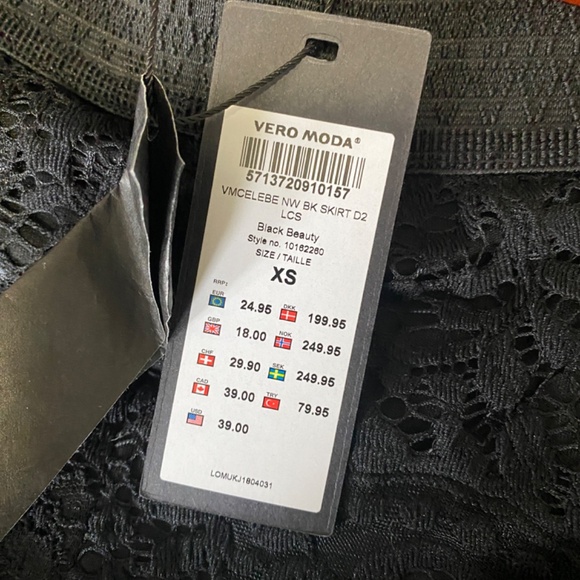 Vero Moda Lace Skirt - Picture 3 of 7